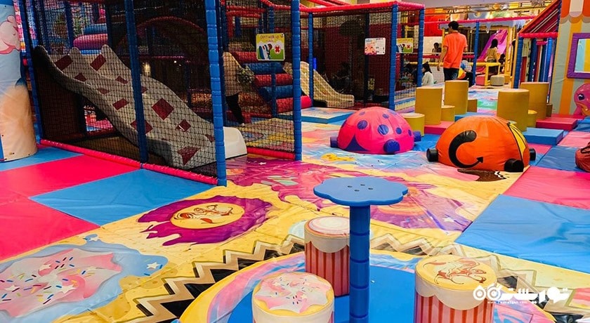 مرکز خرید گیت وی اکامای مال شهر تایلند کشور بانکوک