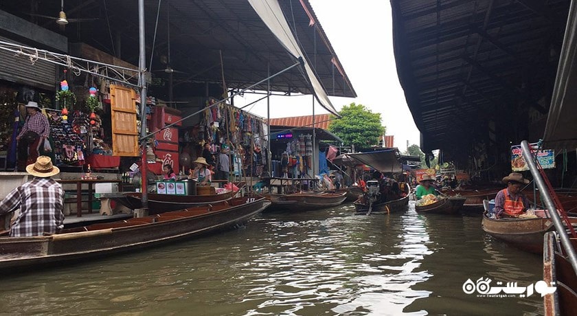 مرکز خرید بازار شناور تالینگ چان شهر تایلند کشور بانکوک