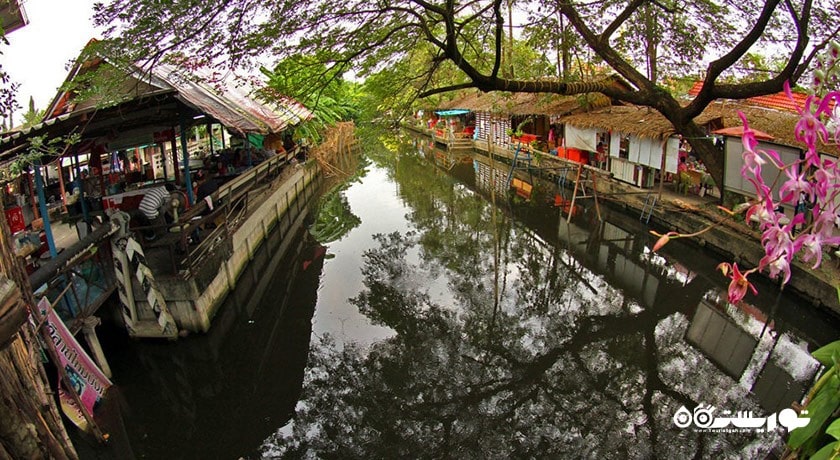 مرکز خرید بازار شناور بانگ نام پوئنگ شهر تایلند کشور بانکوک