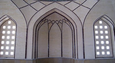  مسجد مقصود بیک (مسجد ظلمات) شهرستان اصفهان استان اصفهان
