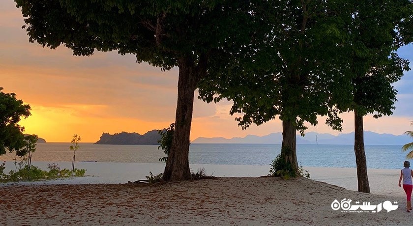 سرگرمی ساحل تانجونگ رو شهر مالزی کشور لنکاوی