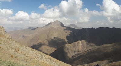 کوه مهرچال -  شهر اوشان، فشم و میگون