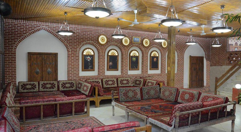 رستوران باغچه حسین فرحزاد -  شهر تهران