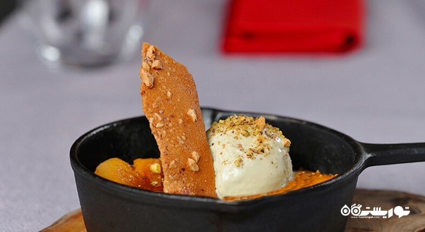 رستوران رد کاناپه -  شهر وارنا