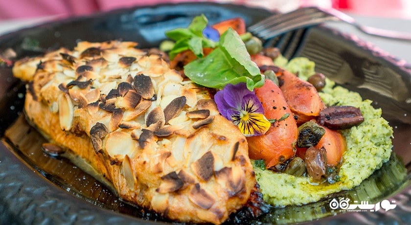 رستوران رستوران کاپیتان کوک فیش اند بیف شهر وارنا 