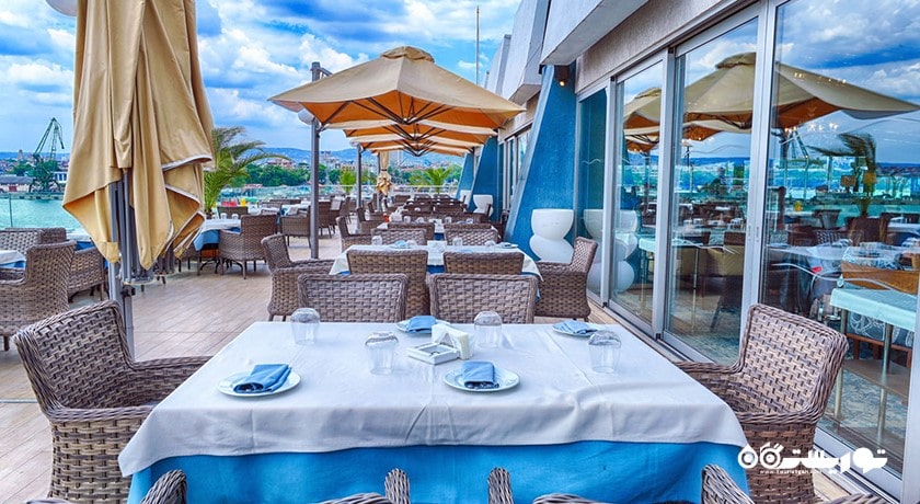 رستوران رستوران کاپیتان کوک فیش اند بیف شهر وارنا 