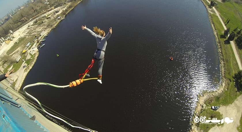 سرگرمی پرش بانجی و سواری با بالون هوای گرم  شهر بلغارستان کشور وارنا