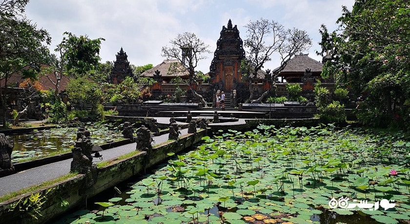  معبد تامان ساراسواتی شهر اندونزی کشور بالی
