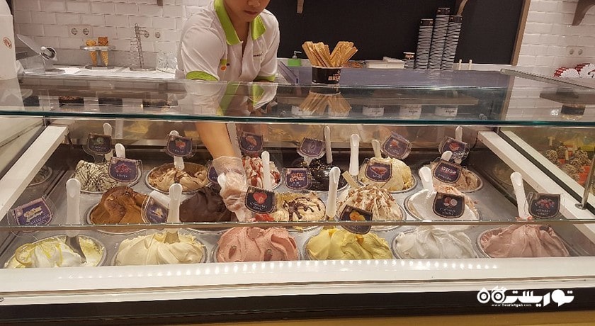 مرکز خرید کوتا بیچواک شهر اندونزی کشور بالی