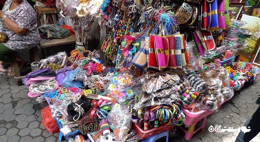 مرکز خرید بازار هنر سوکاواتی شهر اندونزی کشور بالی