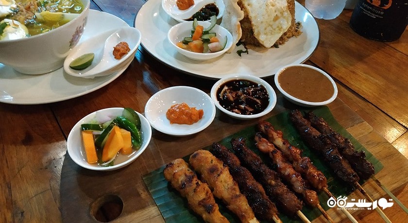 مرکز خرید بازار شب پاسار سیندو شهر اندونزی کشور بالی