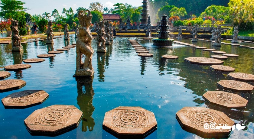  باغ آبی سلطنتی تیرتا گانگا شهر اندونزی کشور بالی