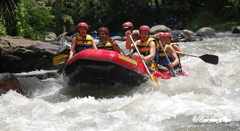 سرگرمی رفتینگ در بالی شهر اندونزی کشور بالی