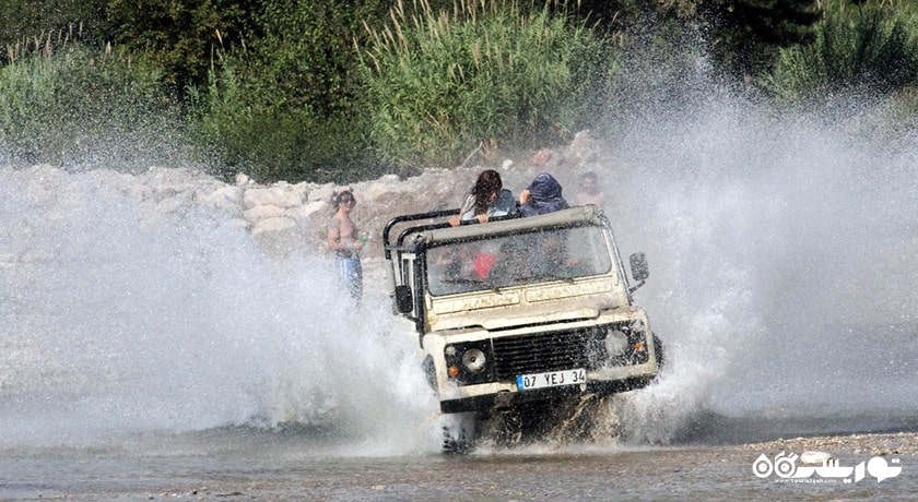 سرگرمی جیپ سافاری در کوش آداسی شهر ترکیه کشور کوش آداسی