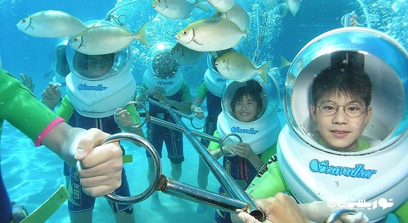 سرگرمی پیاده روی دریایی در بالی شهر اندونزی کشور بالی