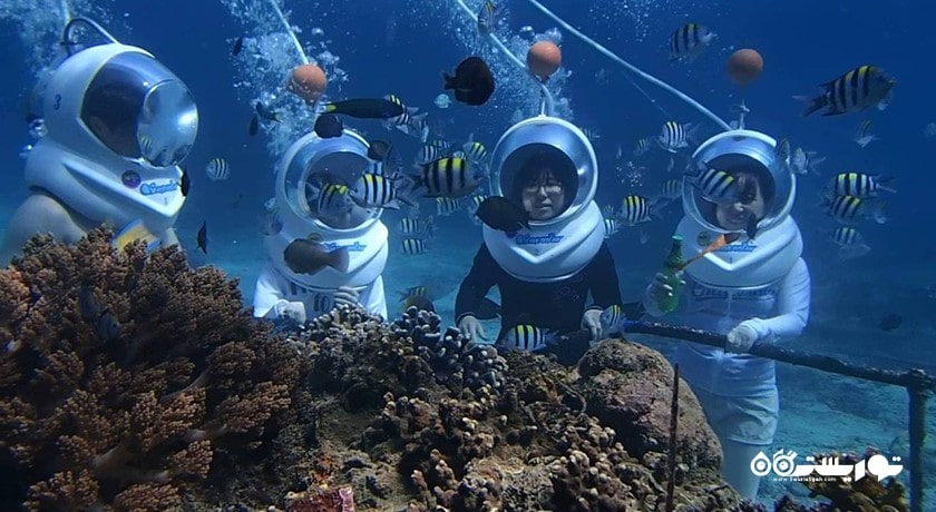 سرگرمی پیاده روی دریایی در بالی شهر اندونزی کشور بالی