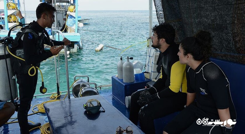 سرگرمی پیاده روی دریایی در بالی شهر اندونزی کشور بالی