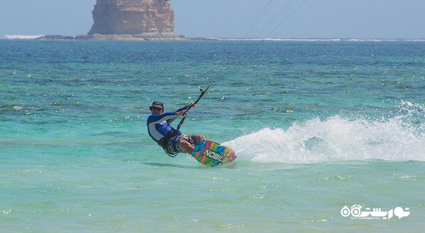 سرگرمی کایت سرفینگ در بالی شهر اندونزی کشور بالی
