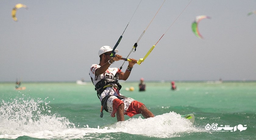 سرگرمی کایت سرفینگ در بالی شهر اندونزی کشور بالی