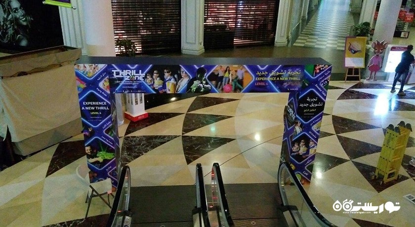 مرکز خرید مرکز خرید دیر فیلدز شهر امارات متحده عربی کشور ابوظبی