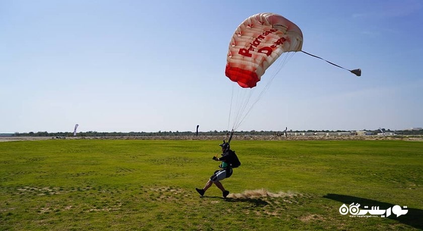 سرگرمی اسکای دایو ابوظبی شهر امارات متحده عربی کشور ابوظبی