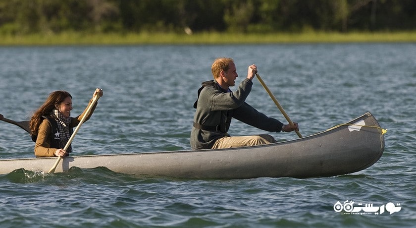 سرگرمی سواری با قایق های باریک پارویی شهر قبرس شمالی کشور نیکوزیای شمالی