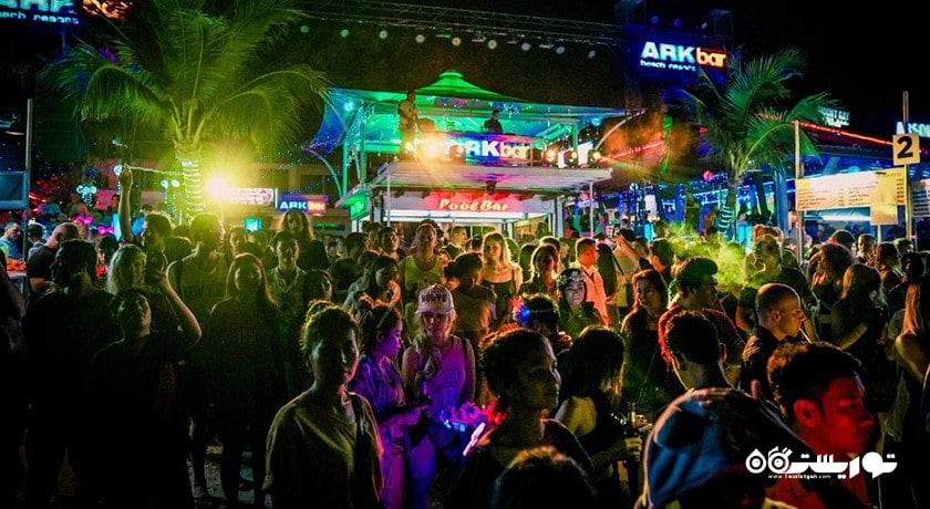 سرگرمی زندگی شبانه و میهمانی در کوسامویی شهر تایلند کشور کو سامویی