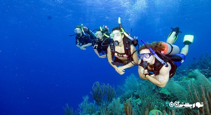 سرگرمی غواصی در کو تائو شهر تایلند کشور کو سامویی