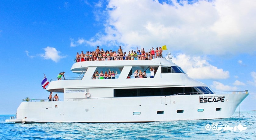 سرگرمی قایقرانی در کوسامویی شهر تایلند کشور کو سامویی