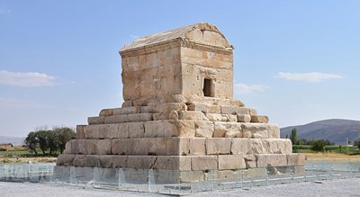آرامگاه کوروش بزرگ -  شهر پاسارگاد