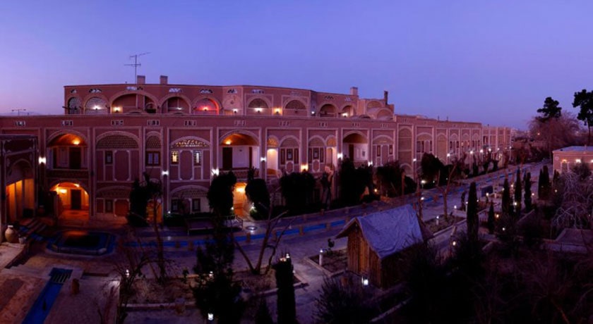  هتل باغ مشیر الممالک شهرستان یزد استان یزد