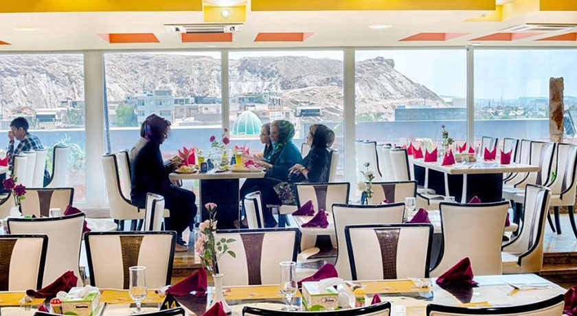 مجتمع تجاری ایران زمین درگهان -  شهر قشم