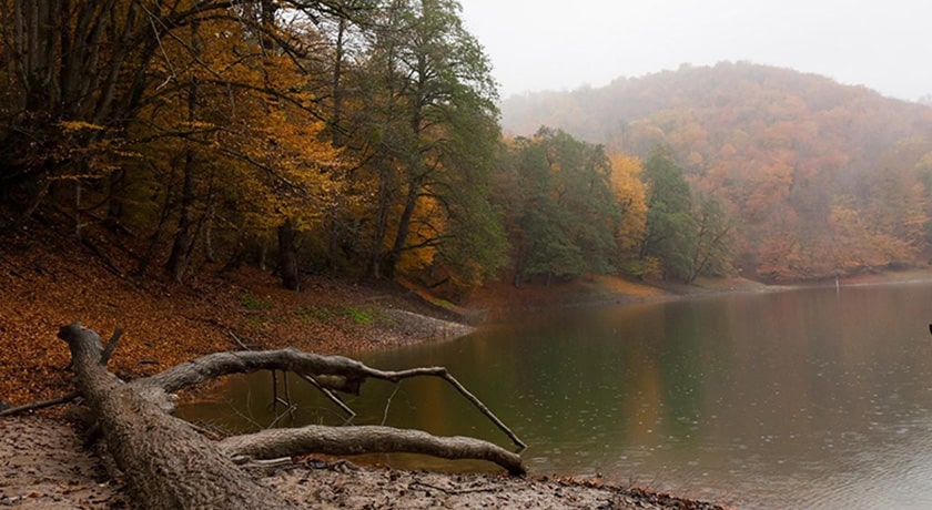 دریاچه چورت (میانشه) شهرستان مازندران استان ساری