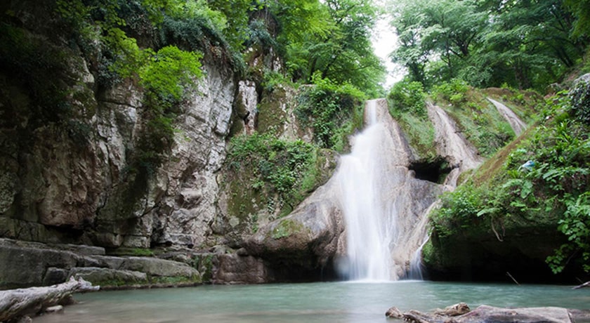  آبشار سنگ لو شهرستان مازندران استان ساری
