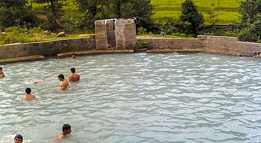  چشمه آبگرم ازرود بابل شهرستان مازندران استان بابل