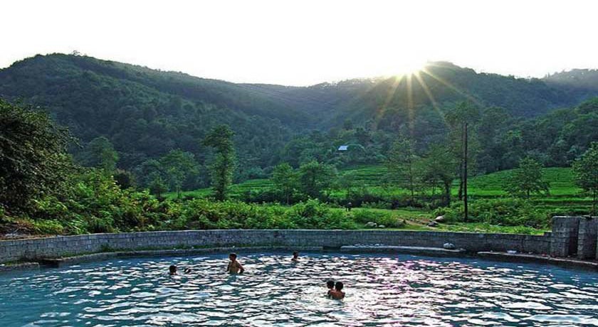  چشمه آبگرم ازرود بابل شهرستان مازندران استان بابل