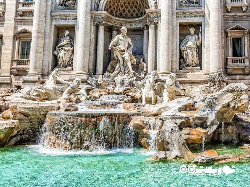  چشمه تِرِوی در رم (Rome’s Trevi Fountain)