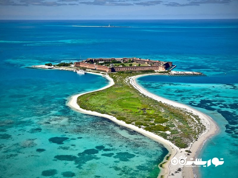 با 11 جزیره متروکه جذاب در سراسر جهان آشنا شوید