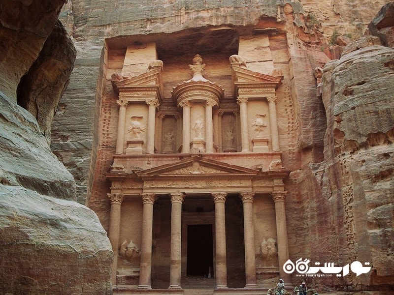 2- شهر گمشده پترا (The Lost City Of Petra) در پترای اردن    