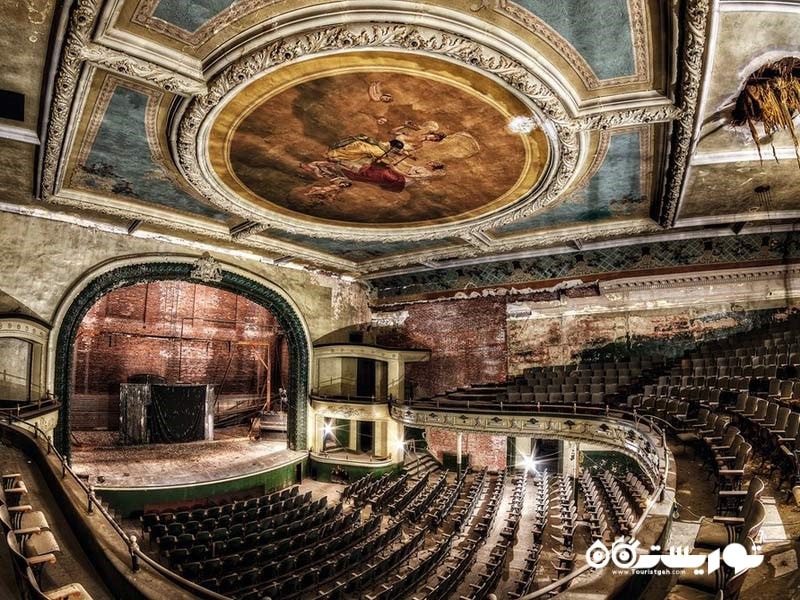 تئاتر اُورفییِم (Orpheum)، نیو بِد فُورد (New Bedford)، مَسِچوسِت (Massachusetts)