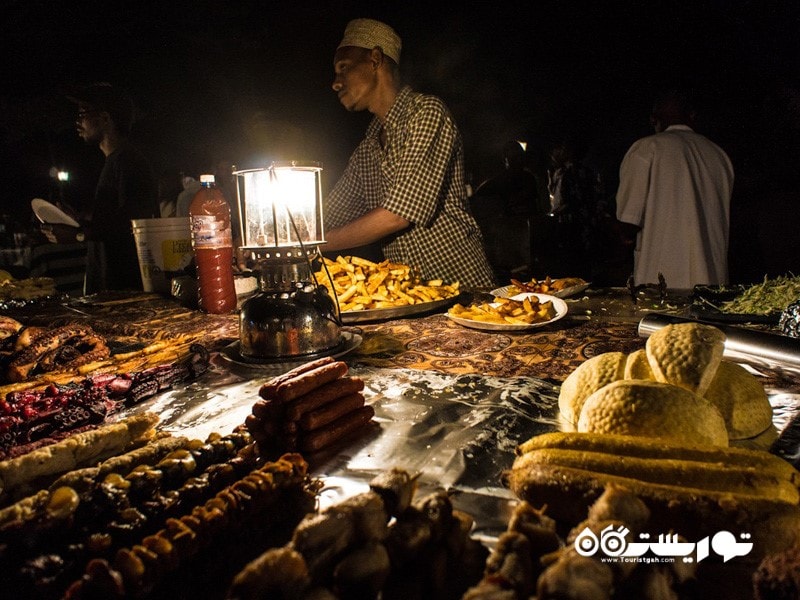 2. بازار شبانه زنگبار در منطقه استون تاون در شهر زنگبار کشور تانزانیا