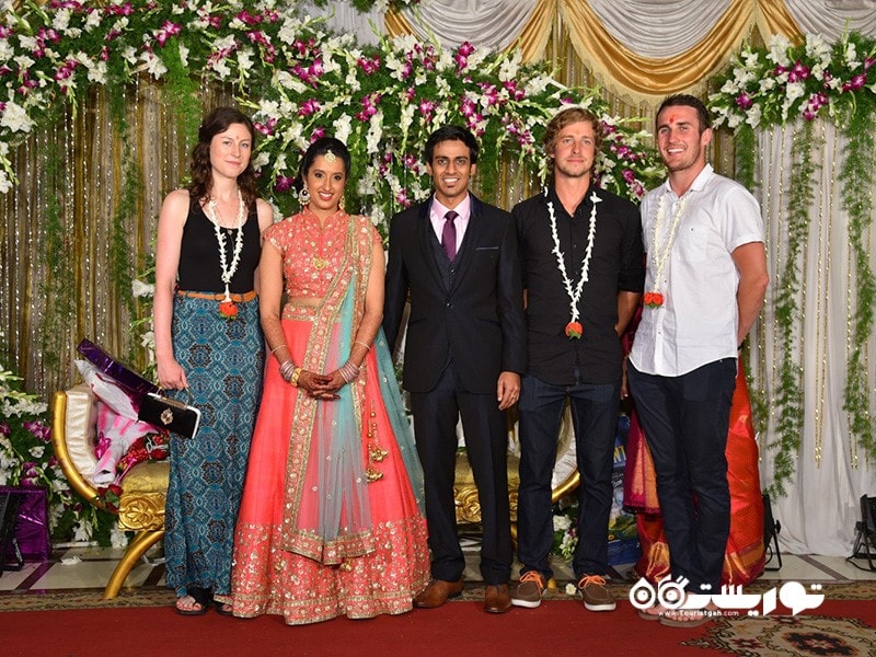 آیا می دانستید می توانید با تهیه بلیط در یک عروسی سنتی هندی شرکت کنید؟