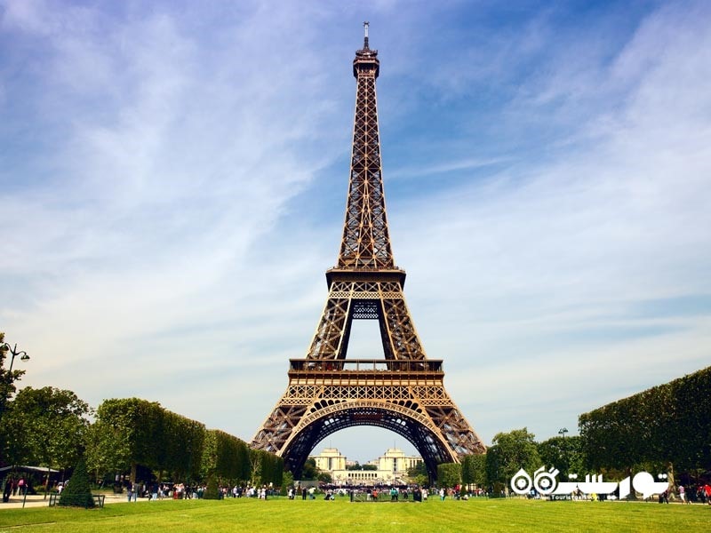 9 – برج ایفل (Eiffel Tower)
