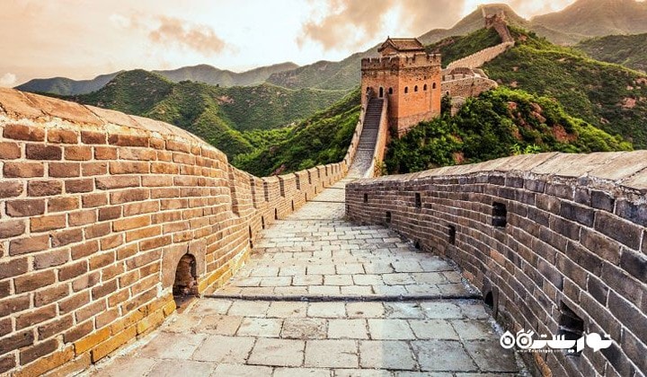 دیوار بزرگ چین در طول مرز شمالی چین کشیده شده است