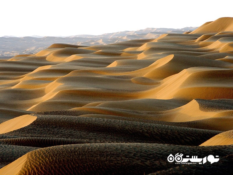 7. بیابان تکله مکان یا تاکلاماکان (Taklamakan Desert)