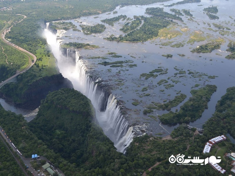 5- آبشار ویکتوریا، زامبیا / زیمبابوه  Victoria Falls, Zambia/ Zimbabwe