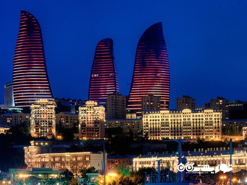 7. برج های بی نظیر و شگفت انگیز شعله در باکو واقع شده اند