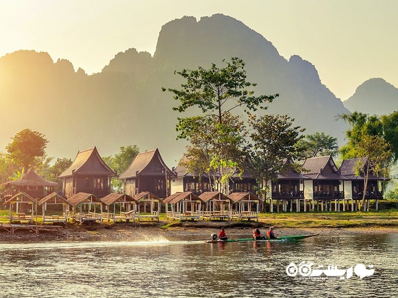 وانگ وینگ، لائوس (Vang Vieng) – از شهر جشن ها تا پناهگاه طبیعت