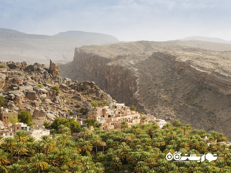  عمان صحرا نیست، بلکه پر از مناظر سرسبز و دیدنی است