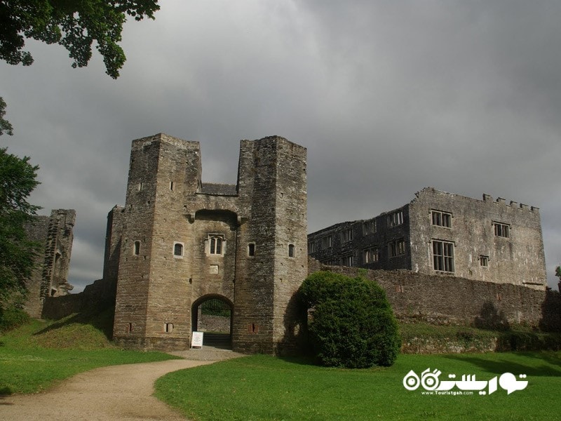 7. قلعه بری پامری (Berry Pomeroy Castle)، انگلستان